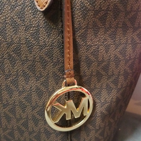 ♥️🔥 PRICE DROP  NWT Michael kors tote bag - Picture 4 of 8